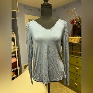 Blue lace shoulder long sleeve